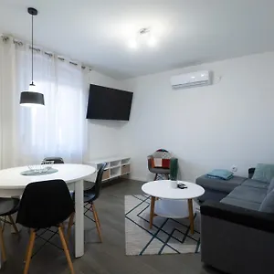 Pyrotima , Zadar Croacia