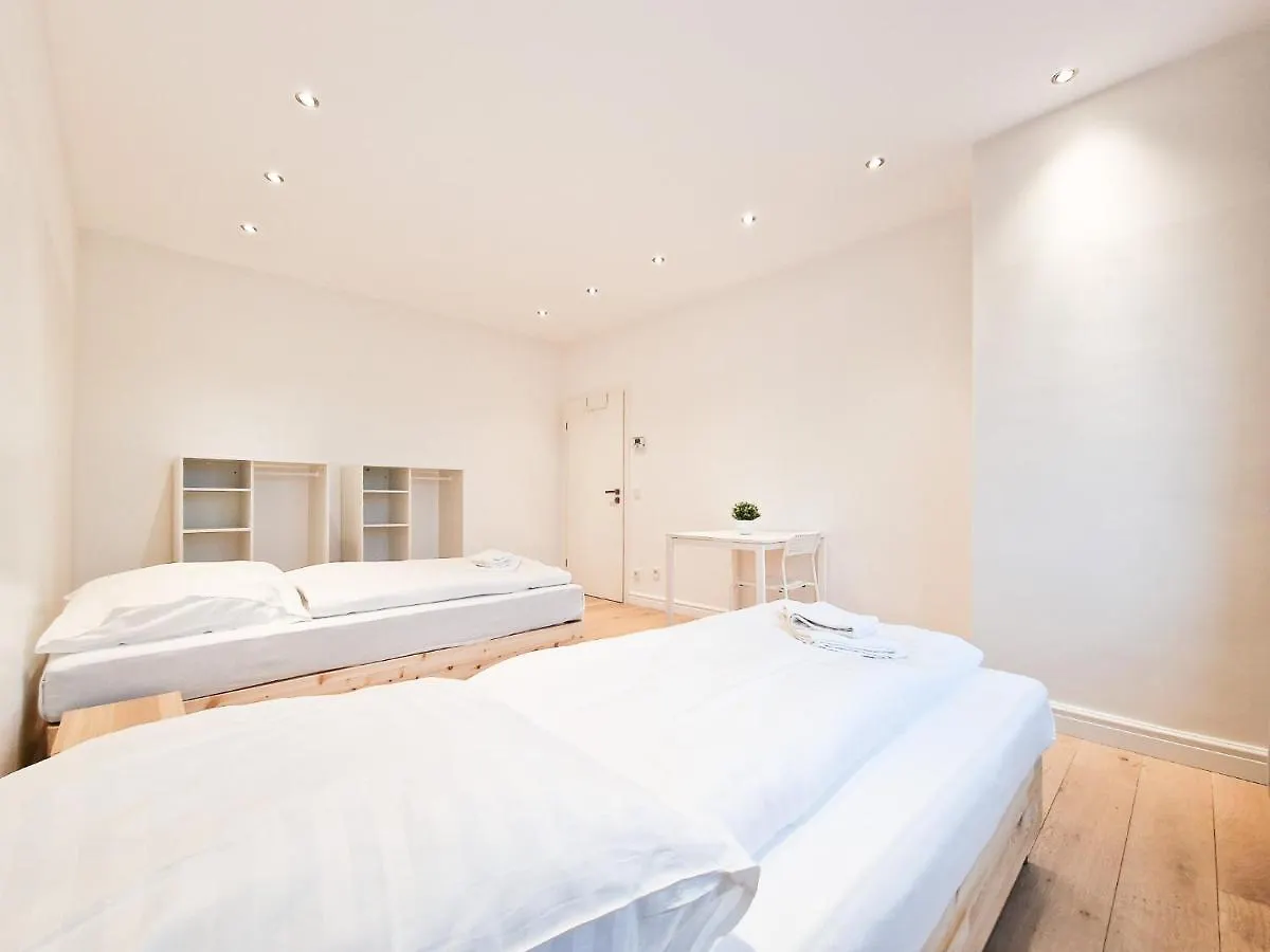 Raj Living - City Apartments With 1 Or 2 Rooms - 15 Min To Messe Dus And Old Town Dus Düsseldorf 0*,